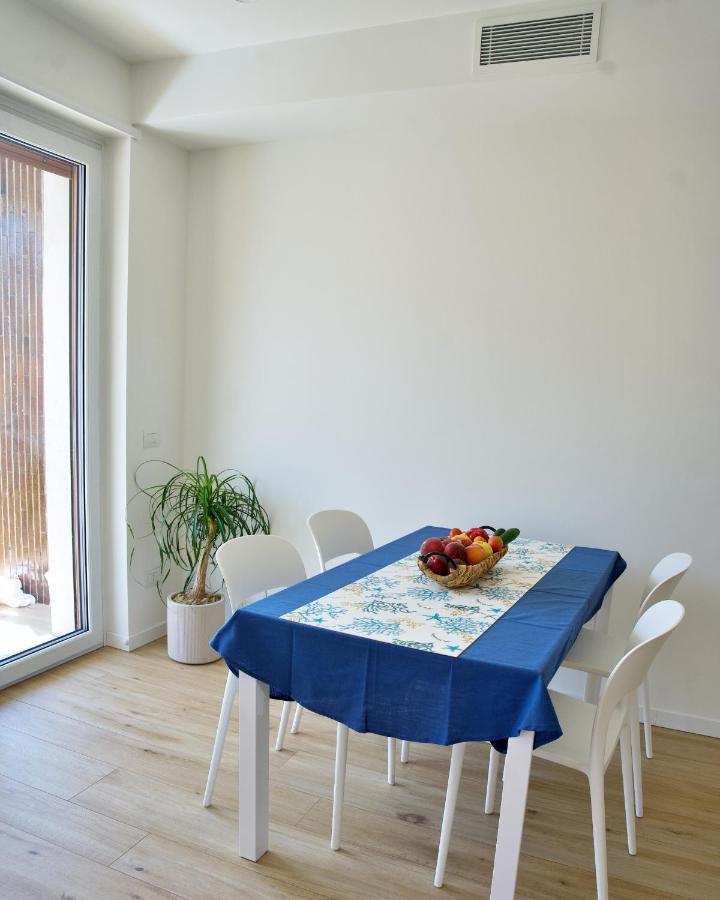 The Blue - Lake / City View Modern Apt Near Villa Olmo Como Exteriér fotografie