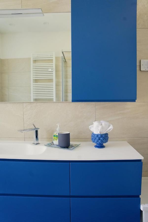 The Blue - Lake / City View Modern Apt Near Villa Olmo Como Exteriér fotografie